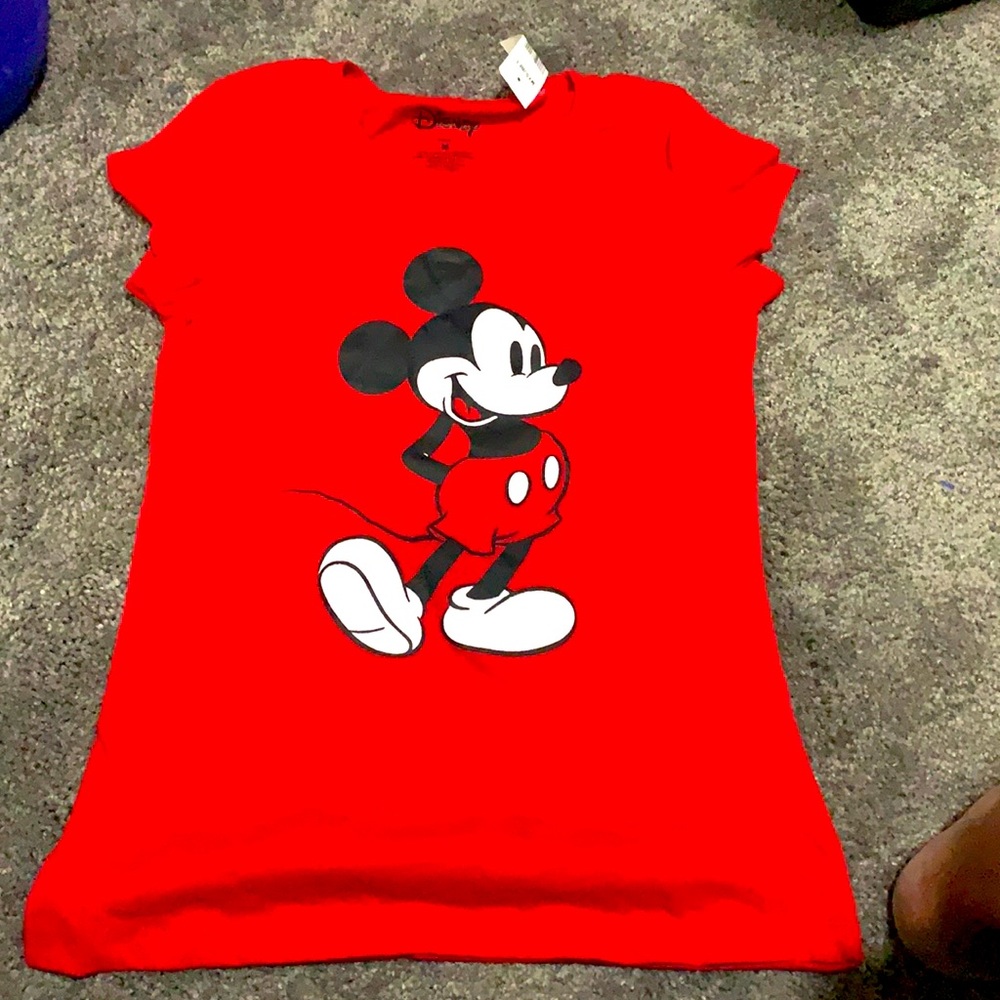 Disney Tee Mickey Mouse Red size Med